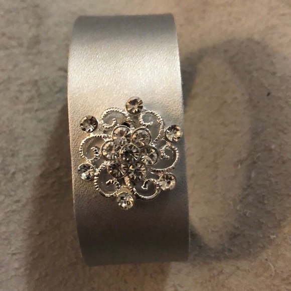 Adorable Leather Cuff‎ with Dainty Rhinestones #2 - Picture 1 of 3